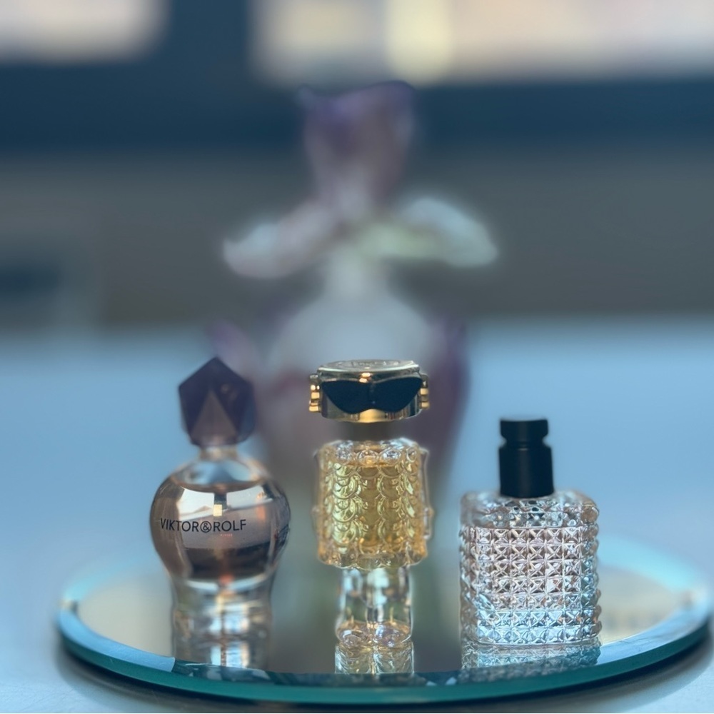 Mini Perfume Trio: Rabanne, Valentino, and Viktor & Rolf - Picture 5 of 7